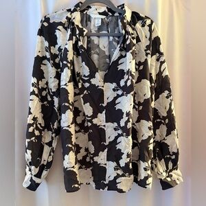 H&M Women’s Black/Cream Floral Oversized Blouse, Stand Color, V-Neck; Size L